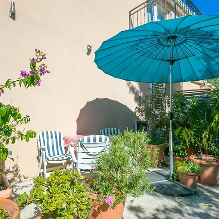 Apartment With Parking Space - 27140 Trogir