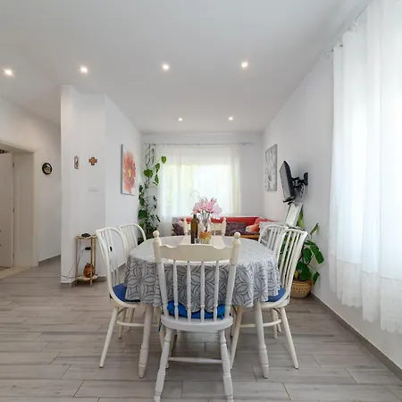 With Parking Space - 27140 Apartment Trogir
