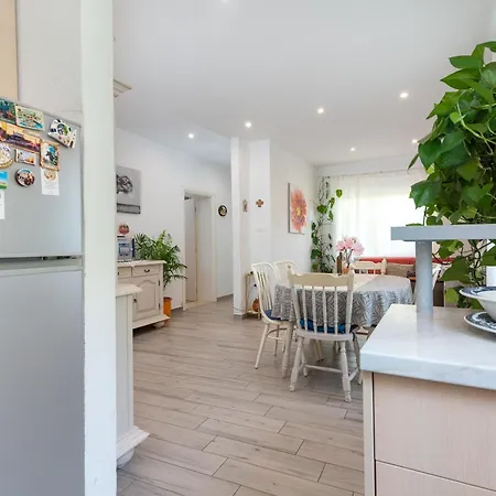 With Parking Space - 27140 Daire *